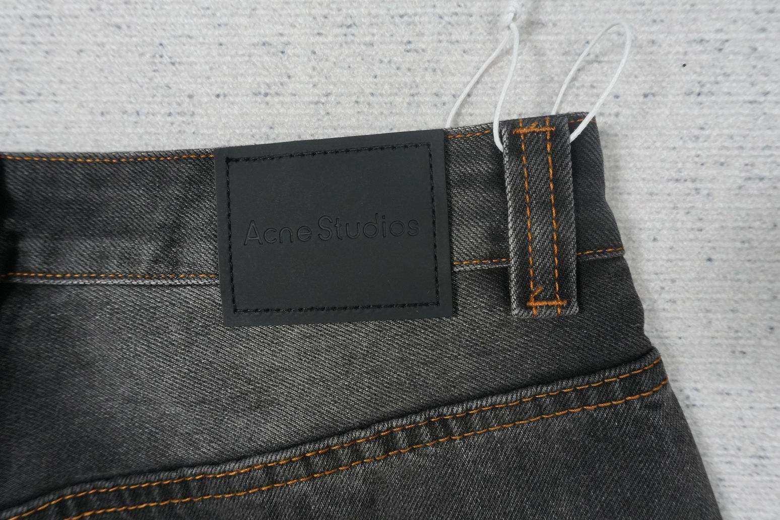 A - JEANS