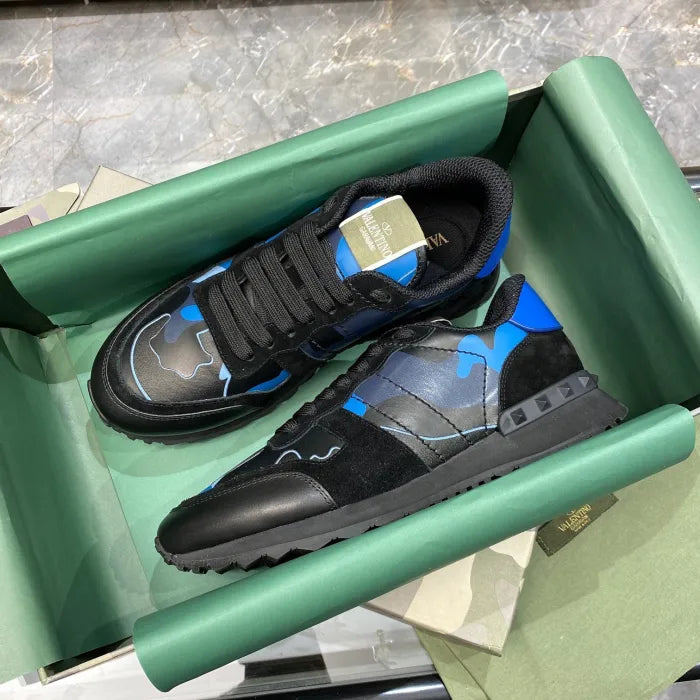 V - SNEAKERS