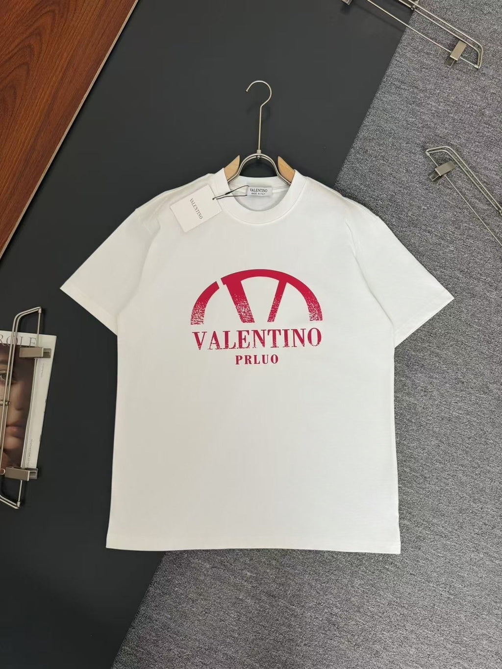 V - TSHIRT