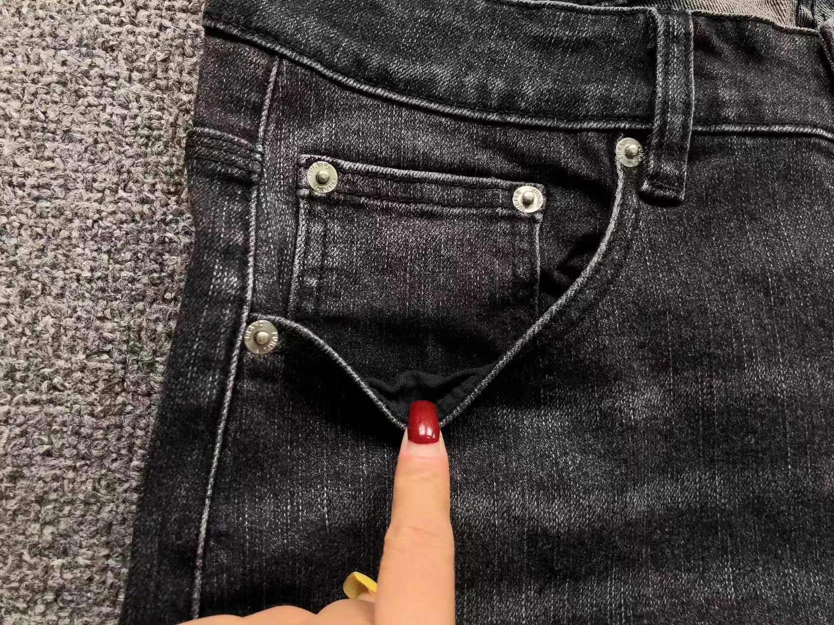 P - SHORTS