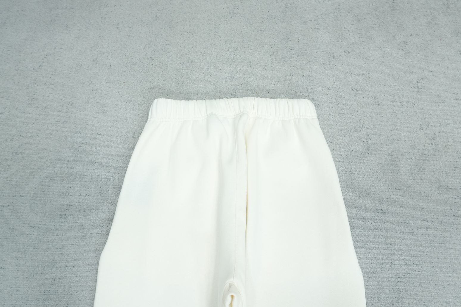 F - SWEATPANTS