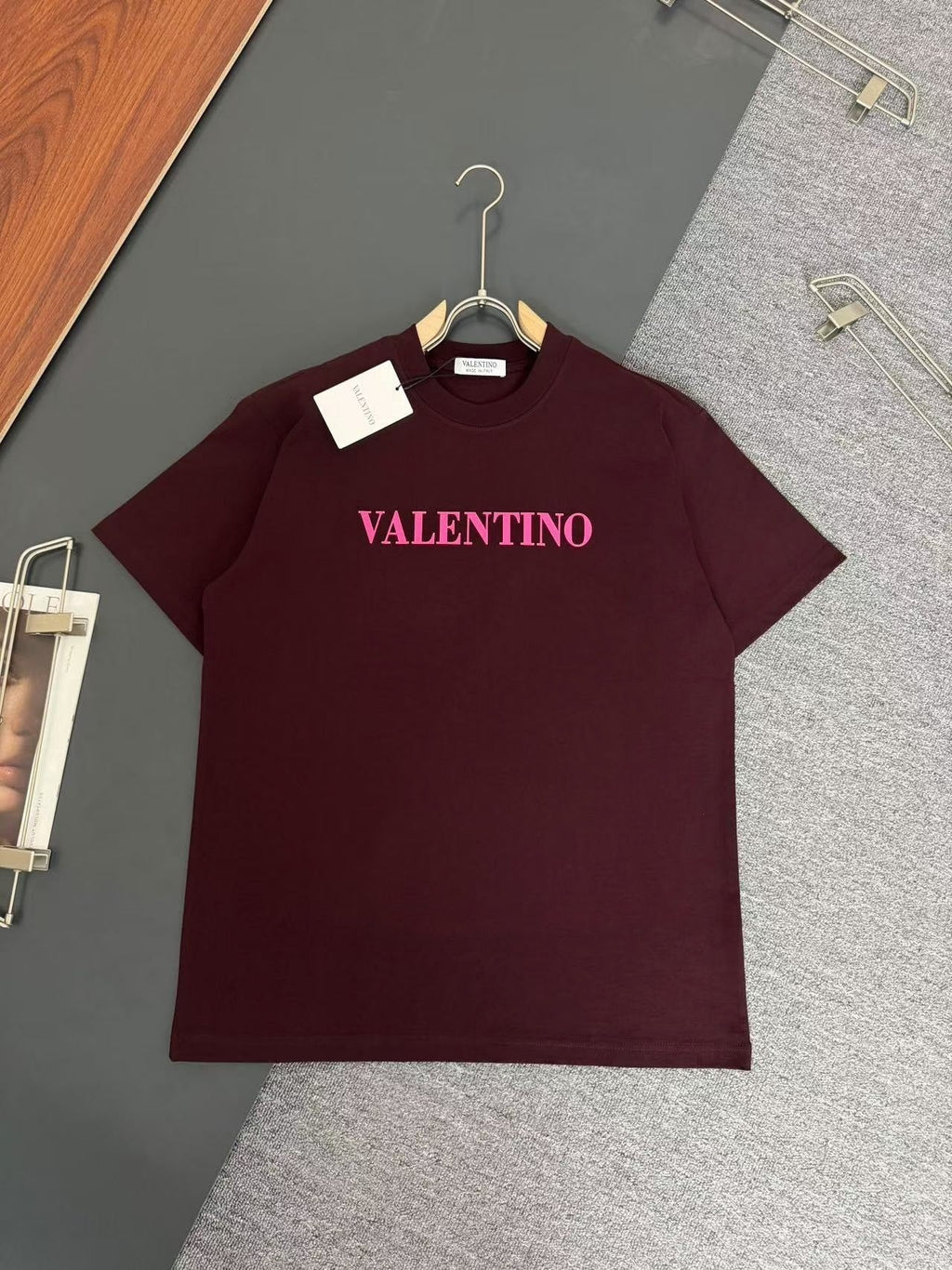 V - TSHIRT