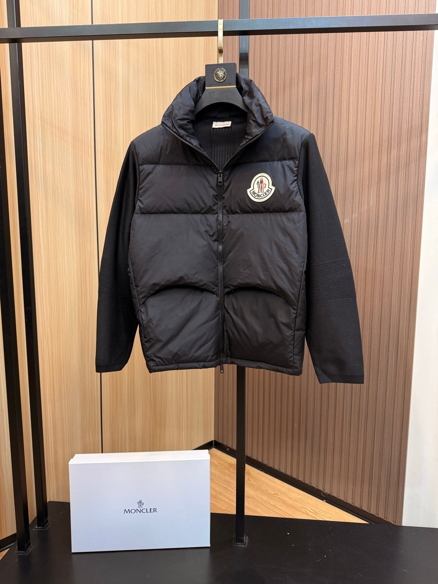 H - CARDIGAN