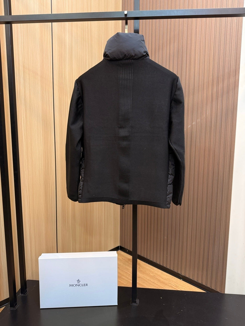 H - CARDIGAN
