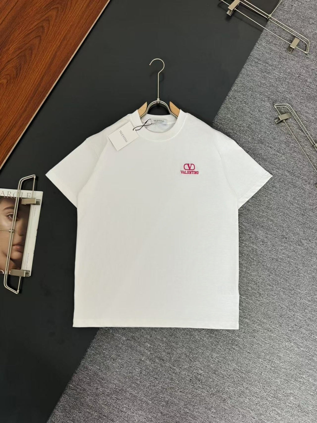 V - TSHIRT