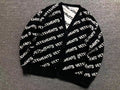 V - SWEATER