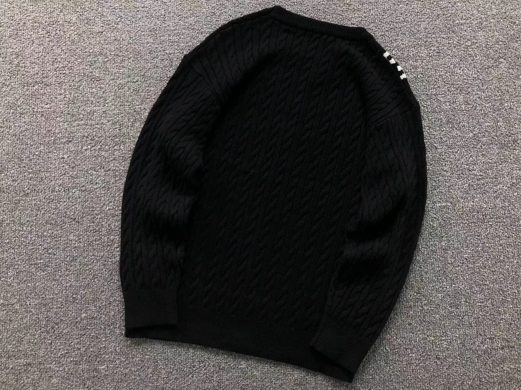 GG - SWEATER