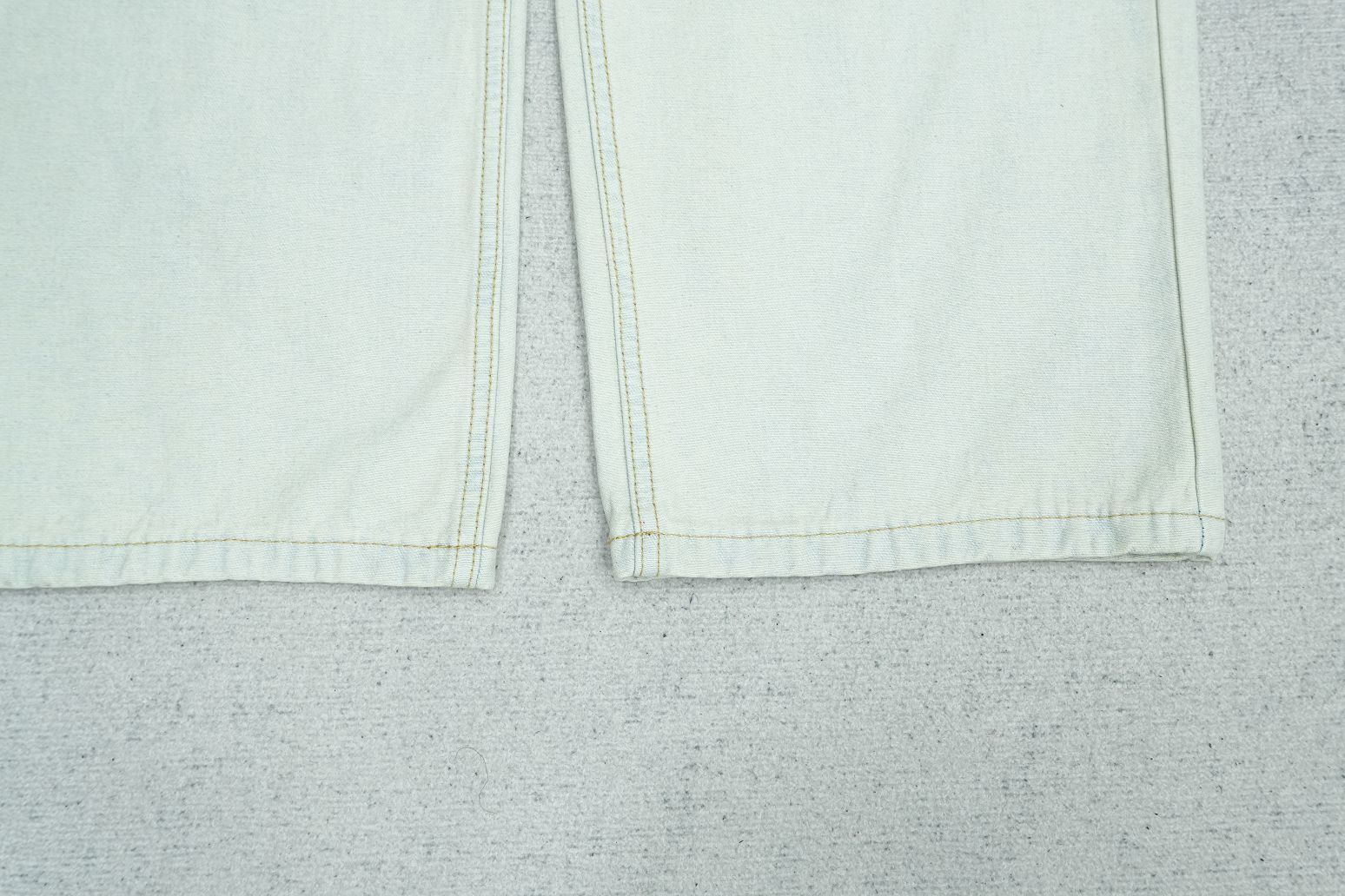 D - JEANS