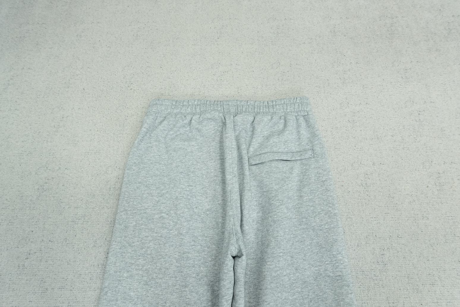 C - SWEATPANTS