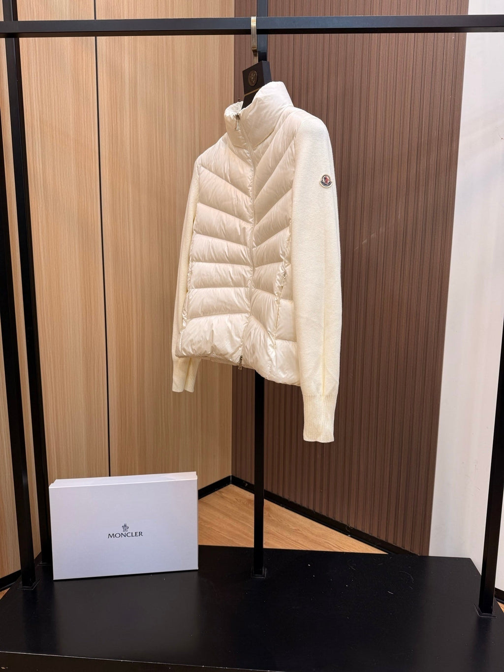 P - CARDIGAN
