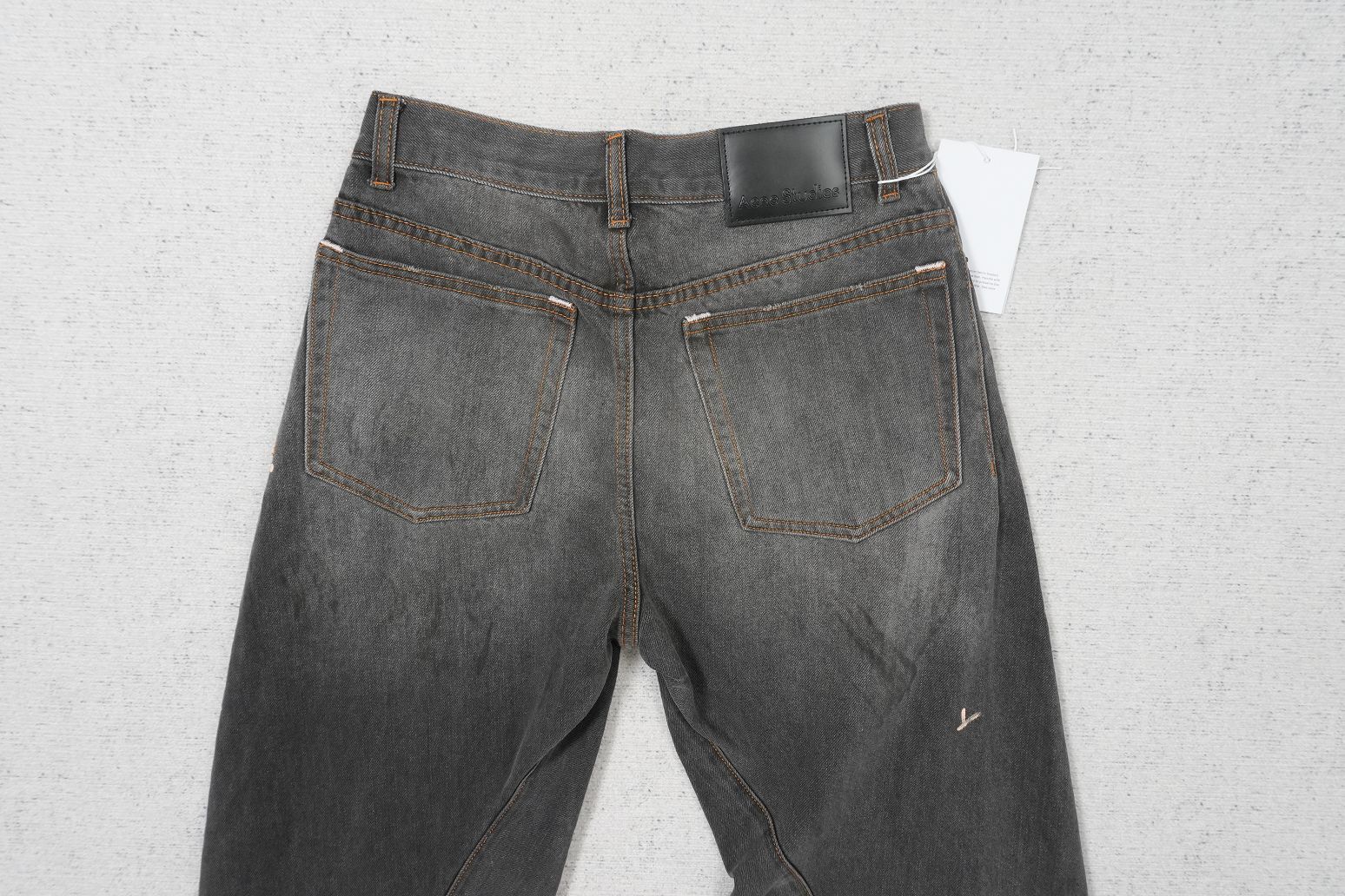C - JEANS
