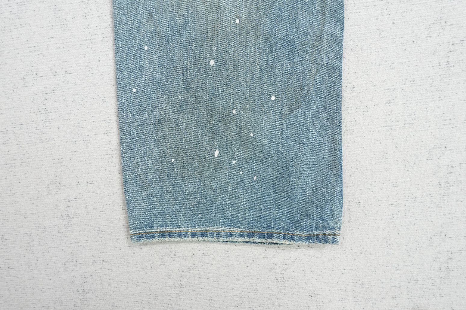 A - JEANS