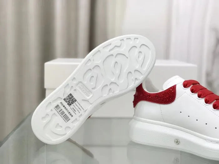 A - SNEAKERS