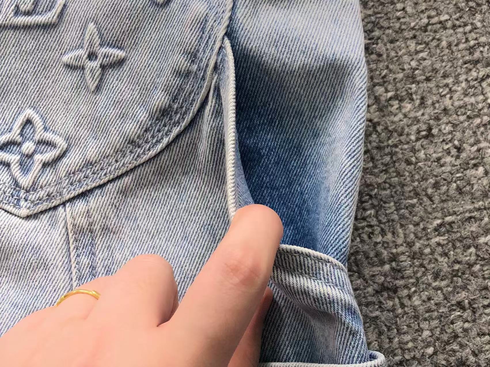 L - SHORTS