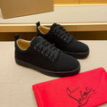 C - SNEAKERS