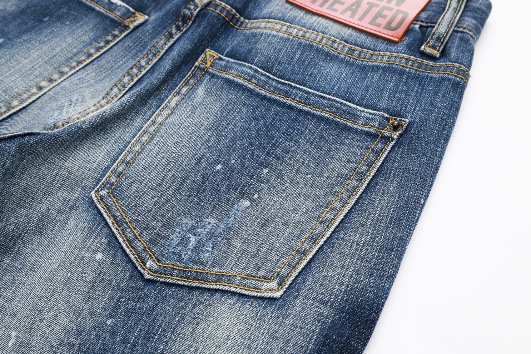 D - JEANS
