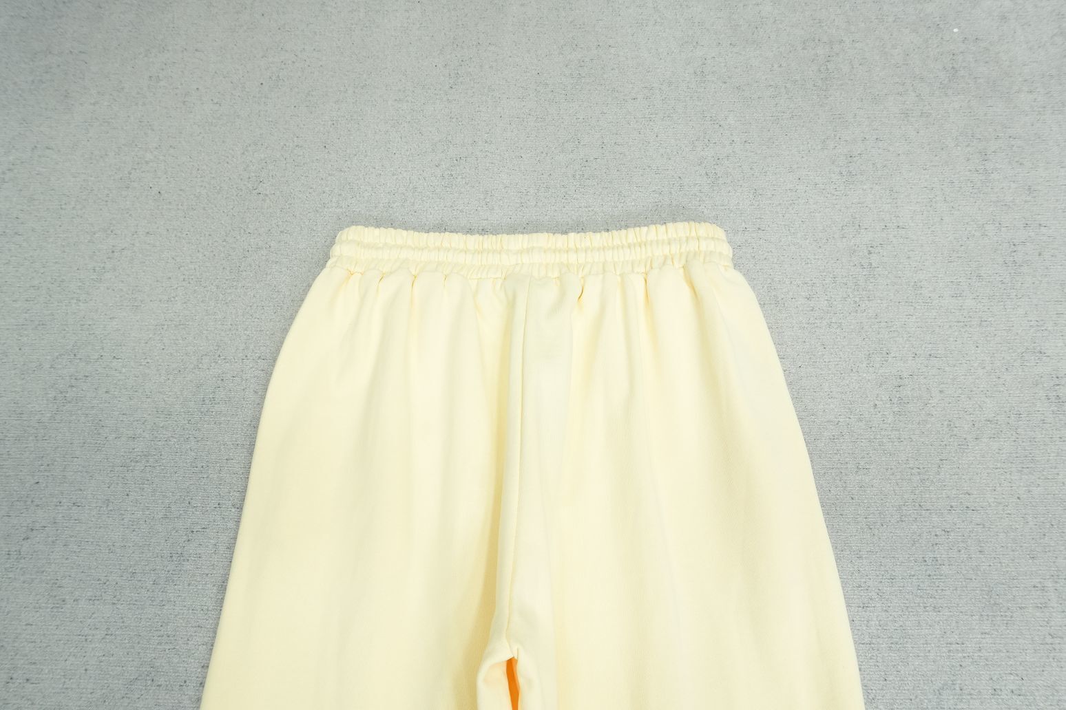 G - SWEATPANTS