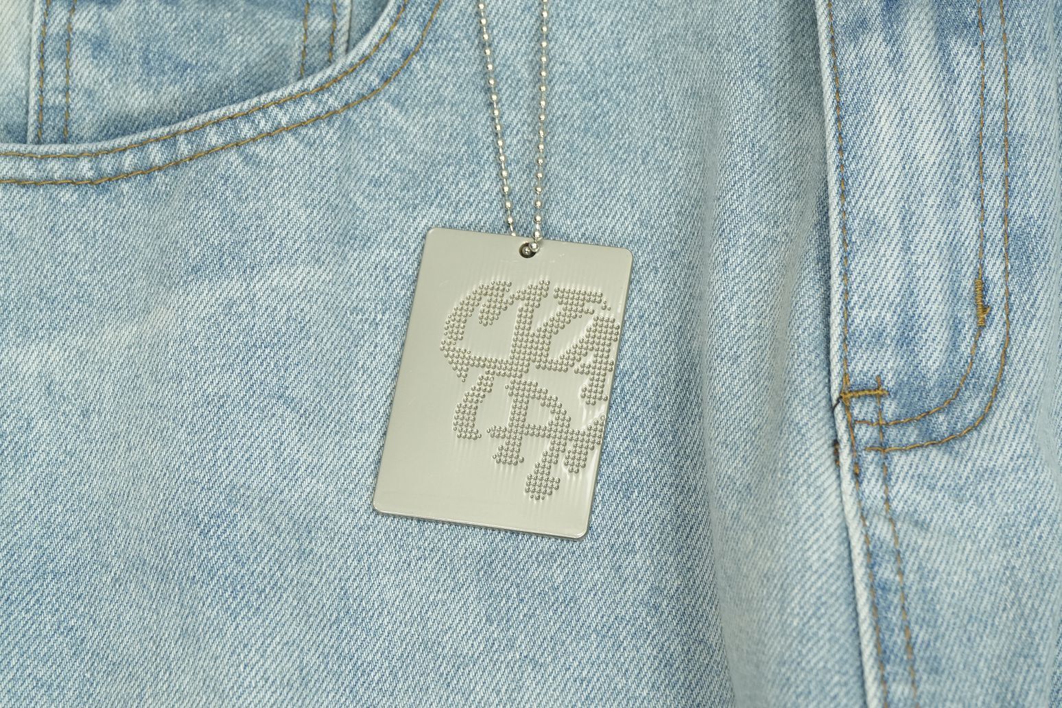 M - JEANS