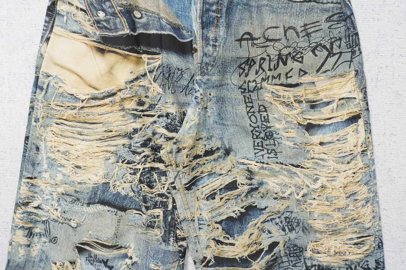 A - JEANS