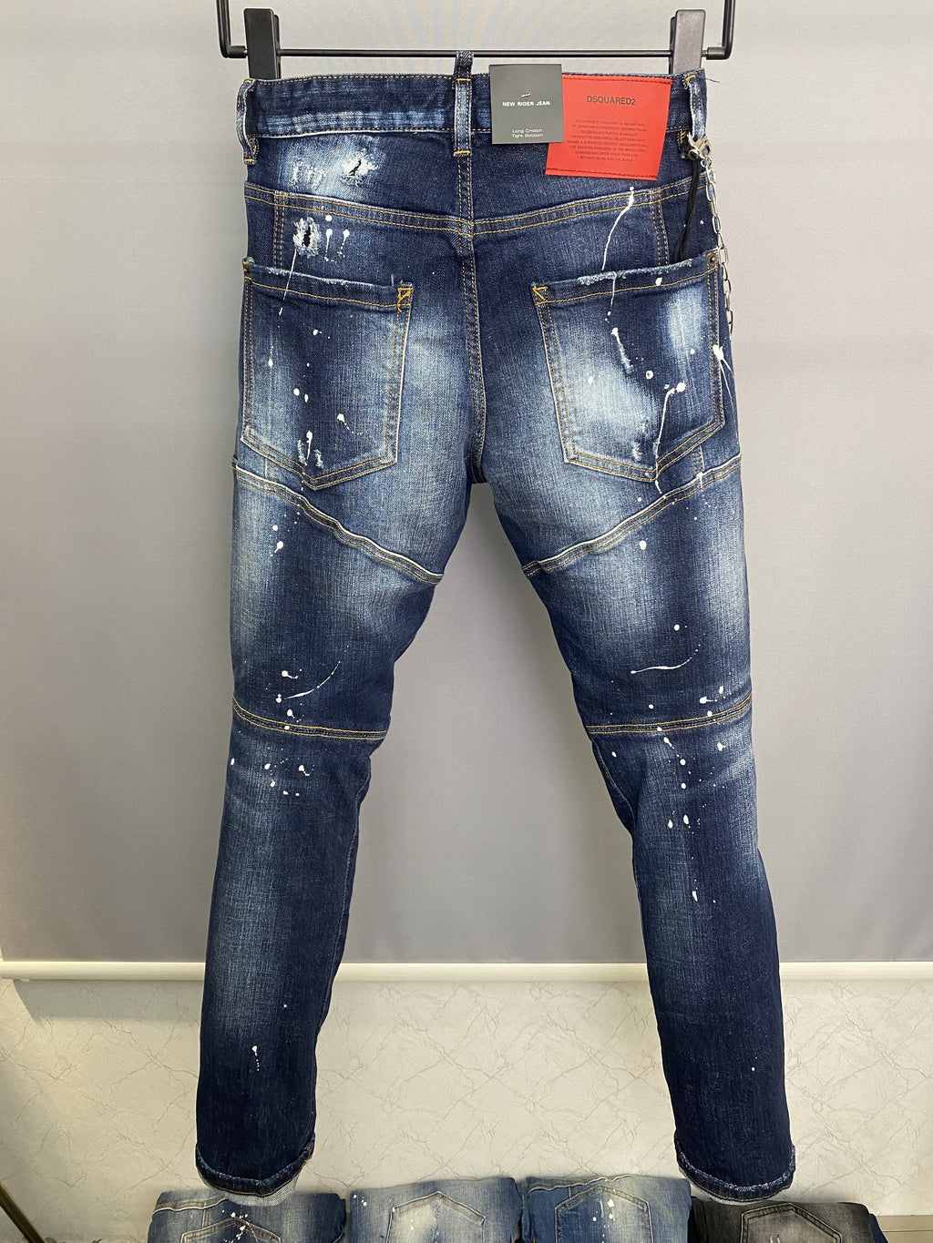 D - JEANS