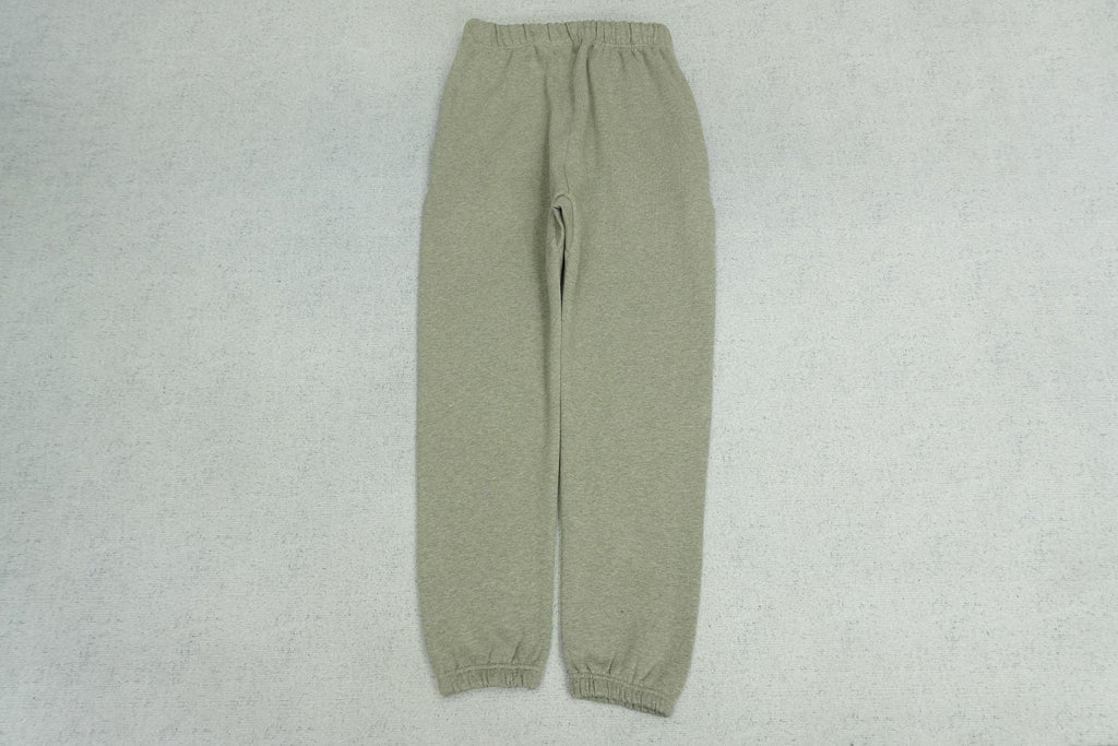 F - SWEATPANTS