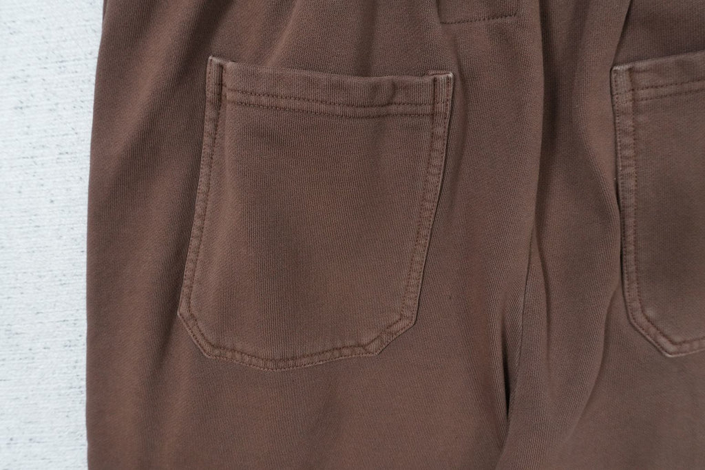H - SWEATPANTS