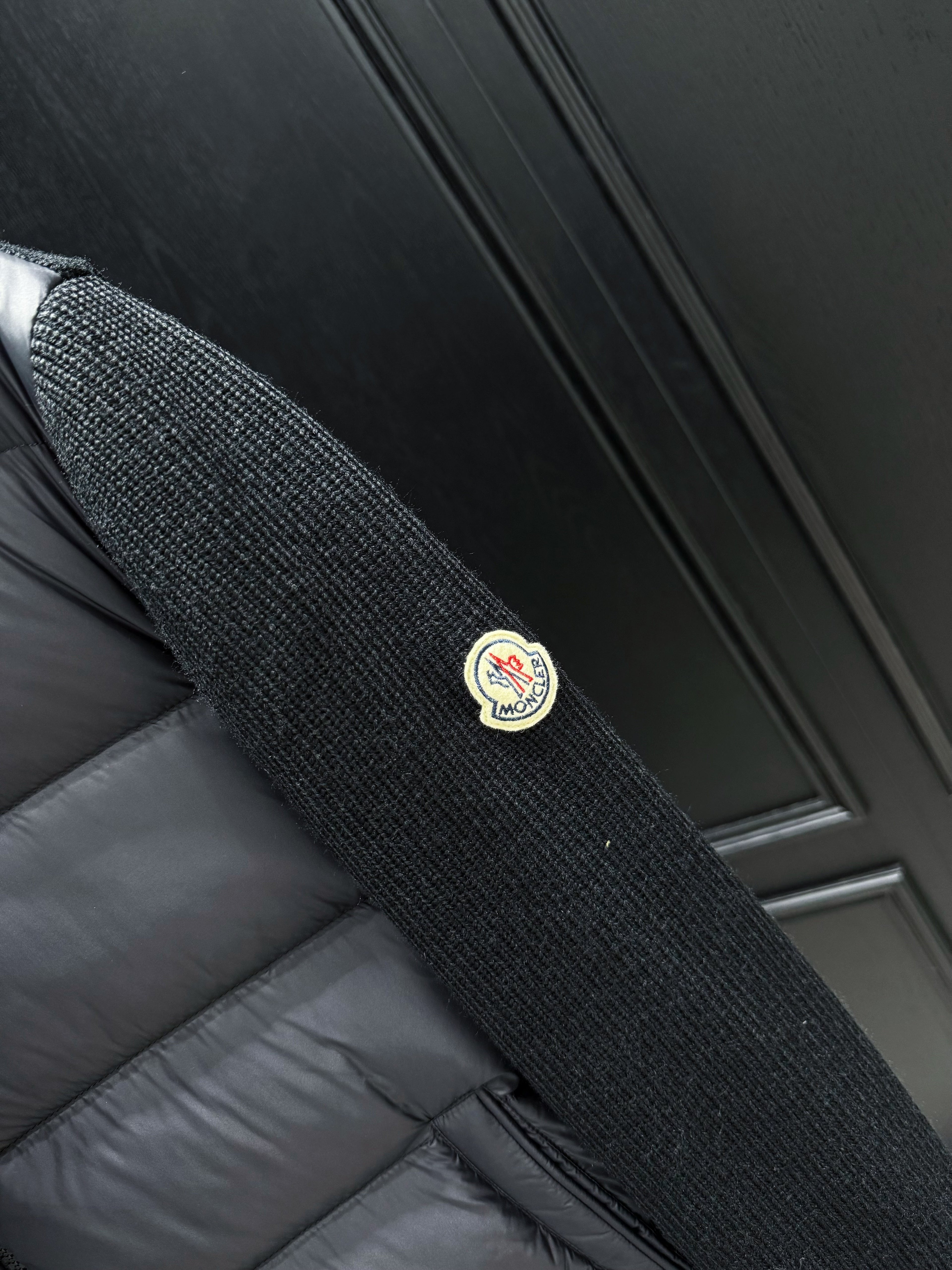 V - CARDIGAN