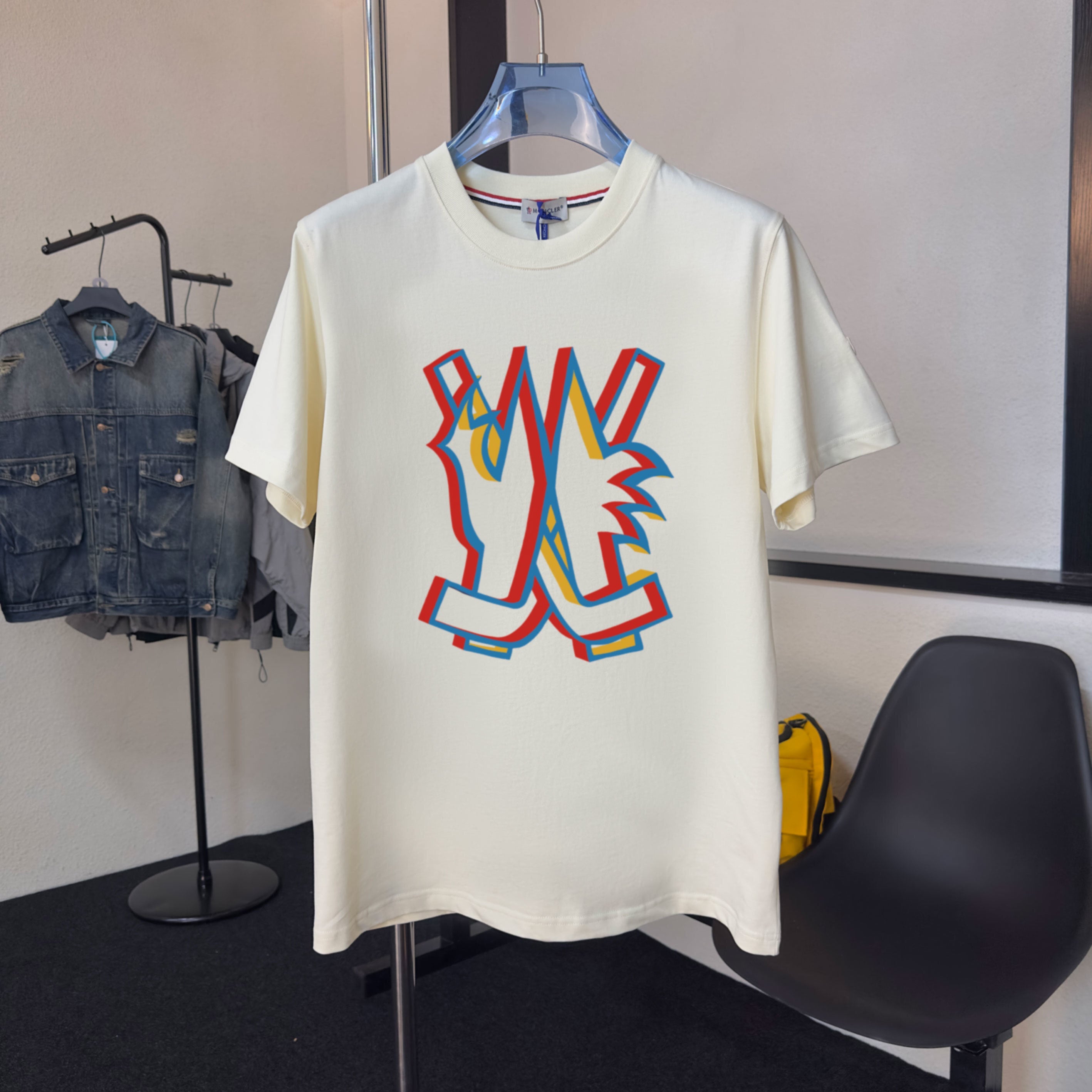 M - TSHIRT
