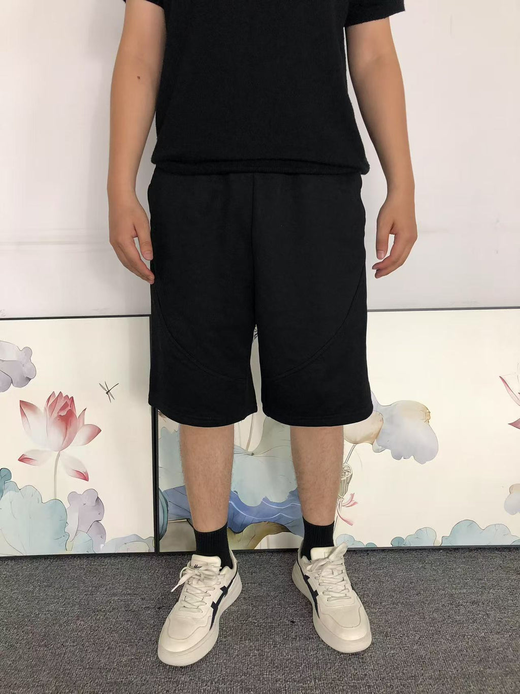 M - SHORTS