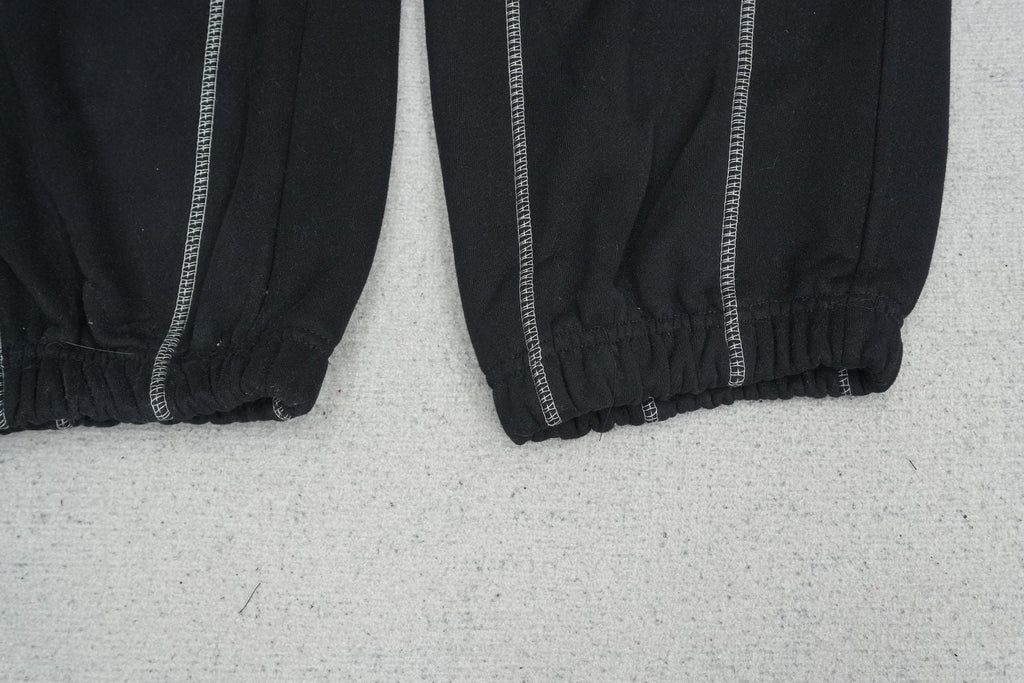 K - SWEATPANTS