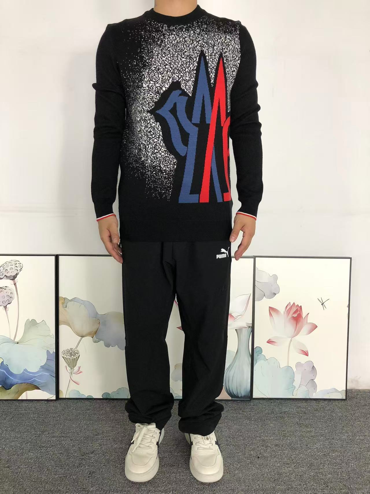 M - SWEATER