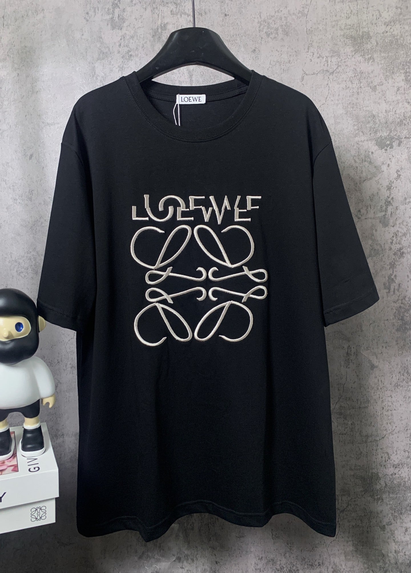 L - TSHIRT