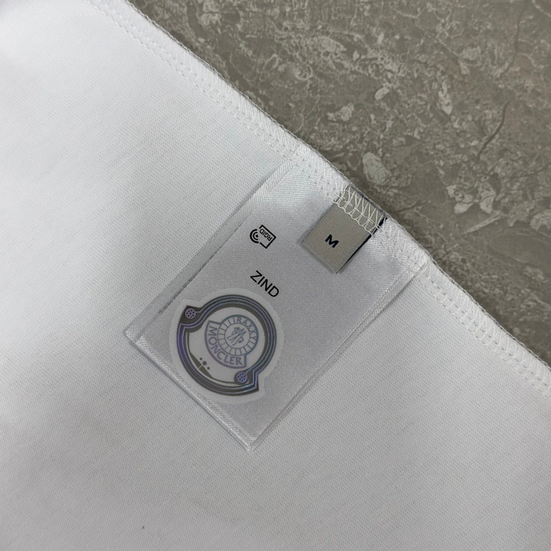 M - TSHIRT
