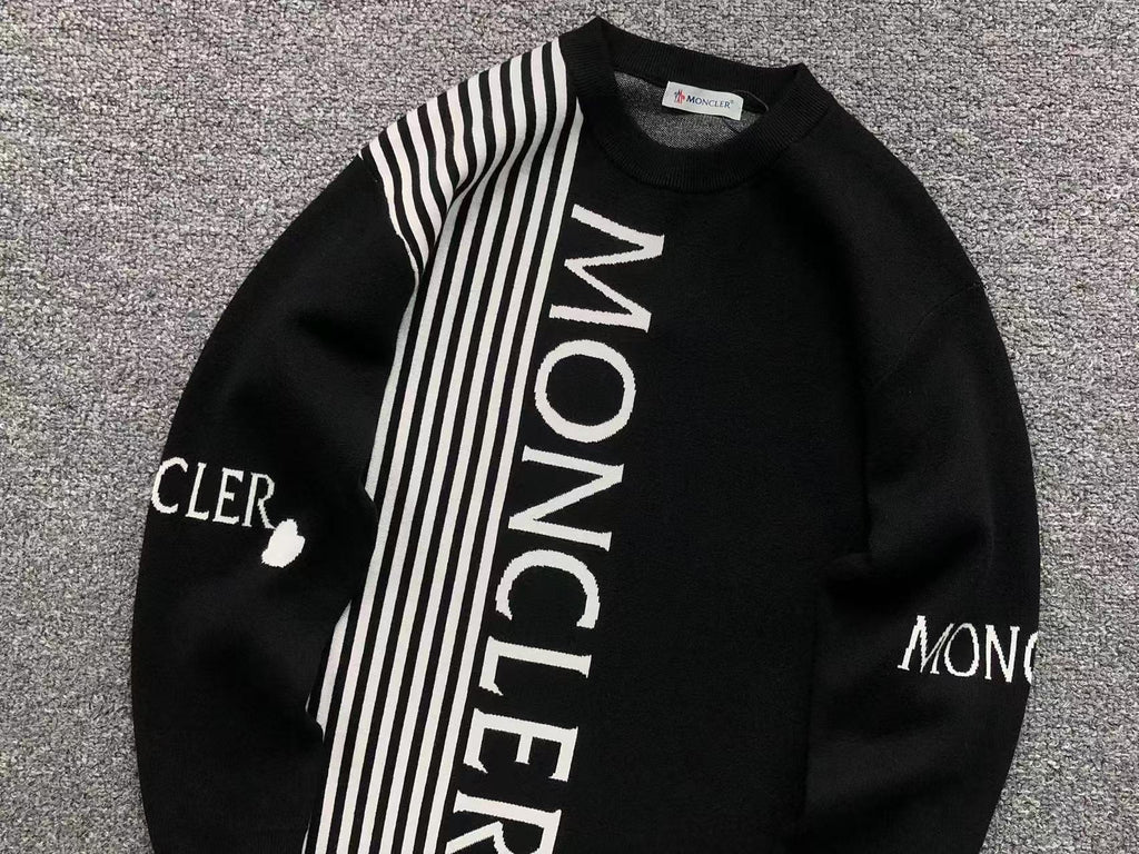 M - SWEATER