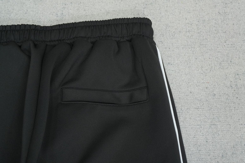 C - SWEATPANTS