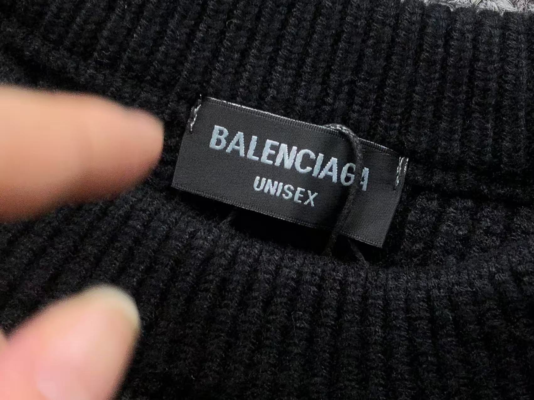 B - SWEATER