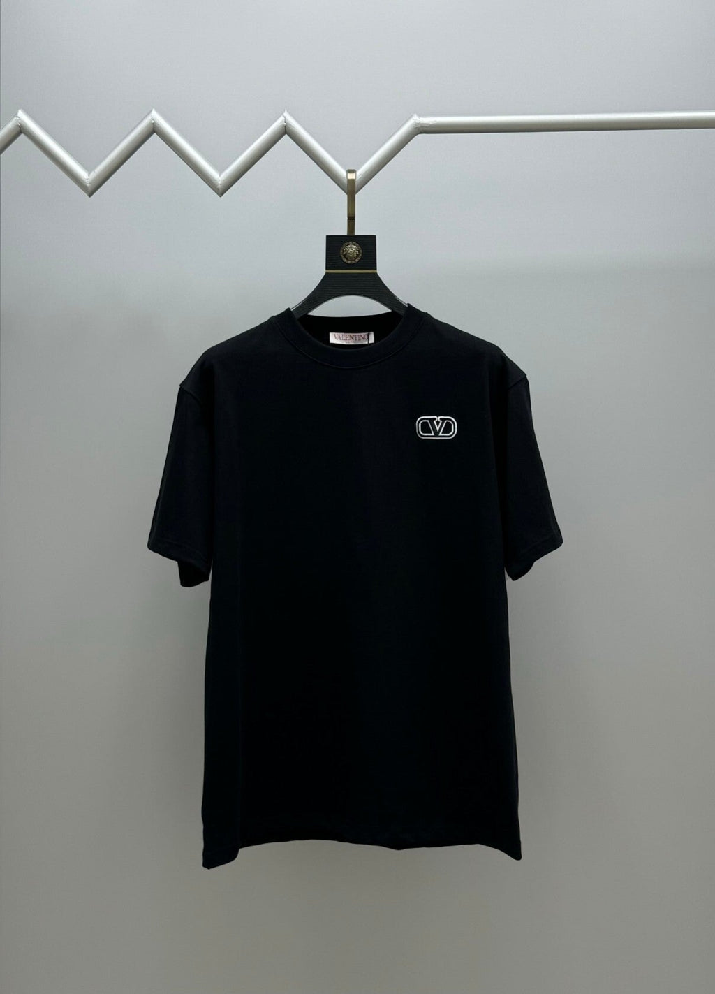 V - TSHIRT