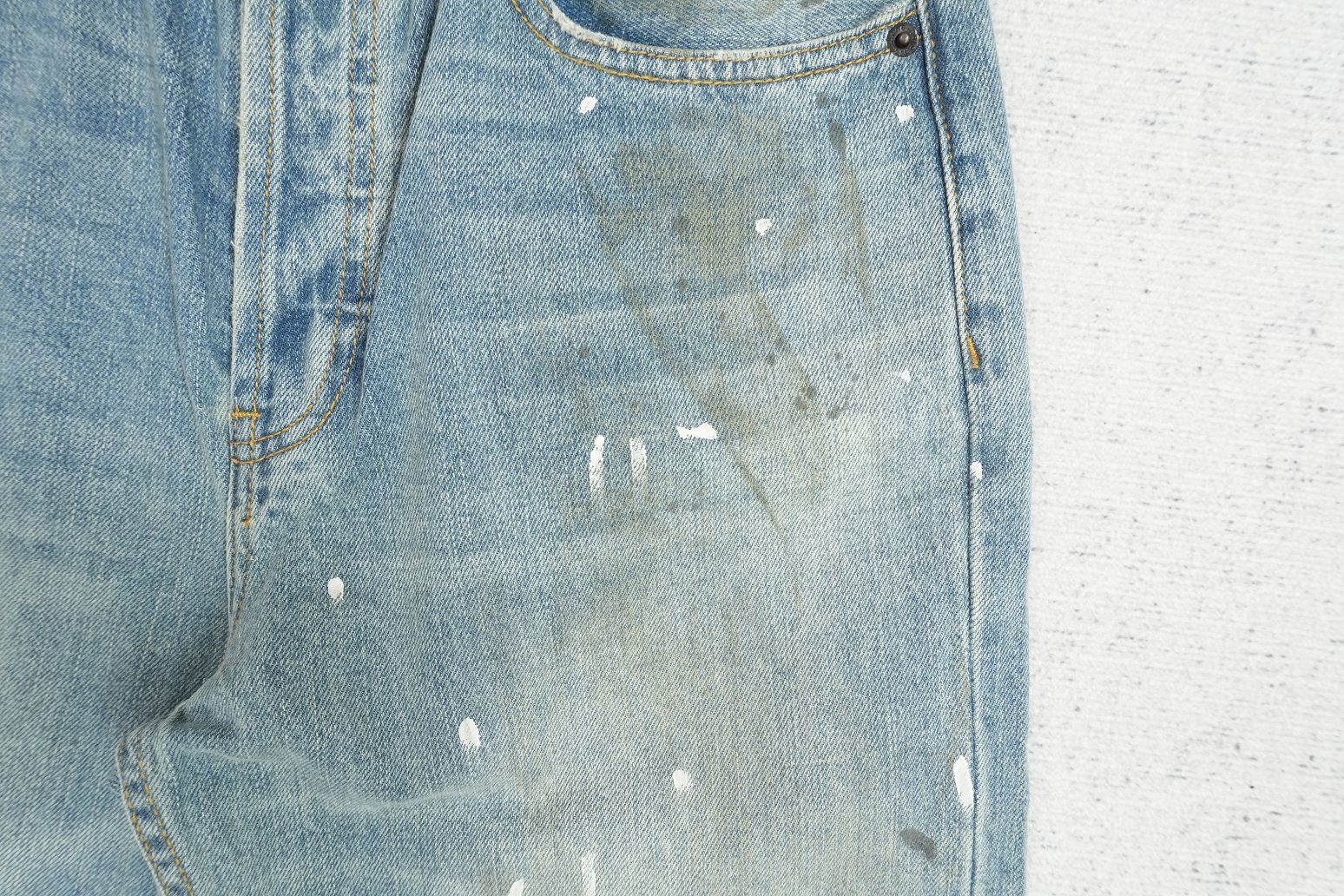 A - JEANS