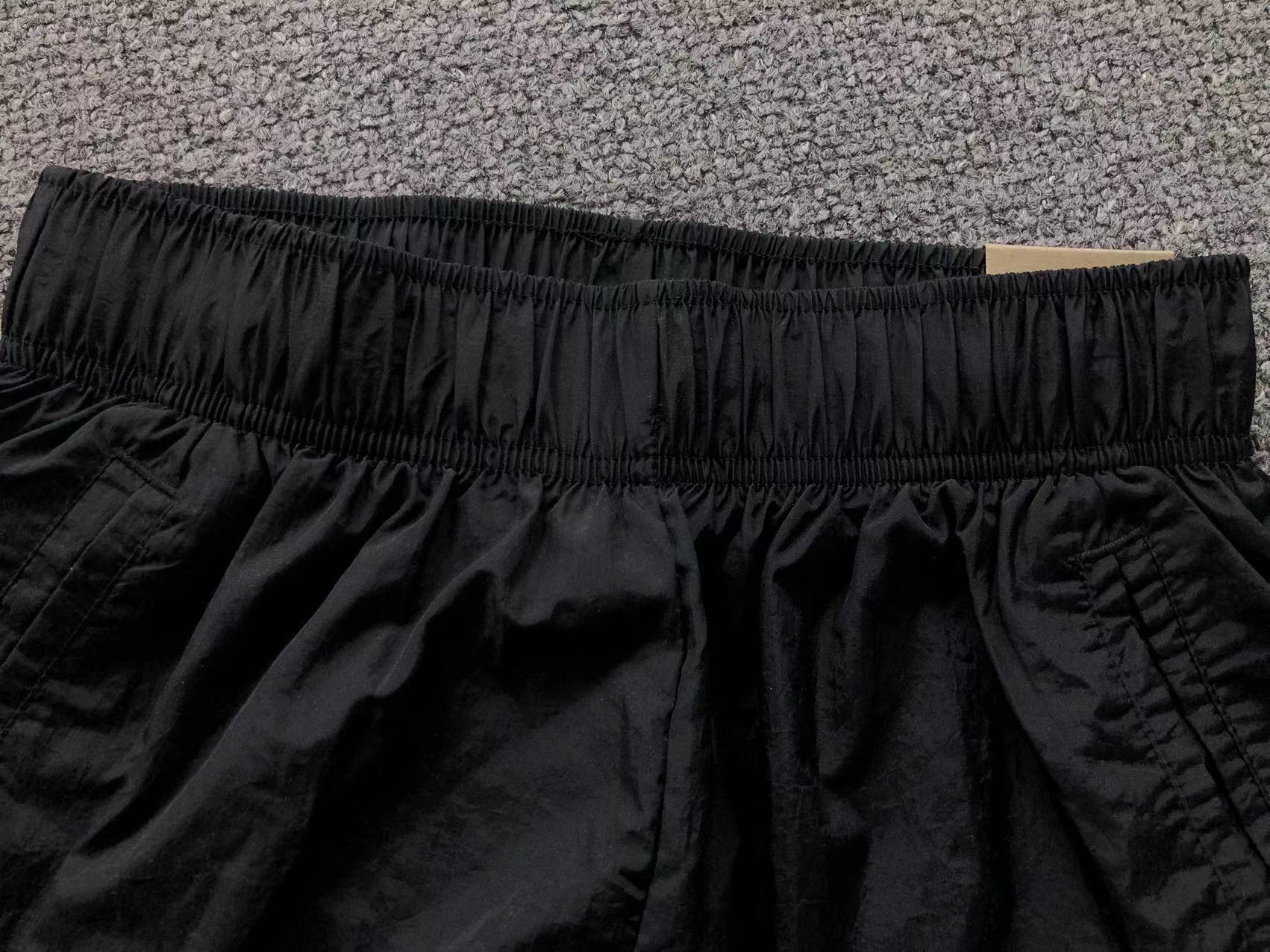 N - SHORTS