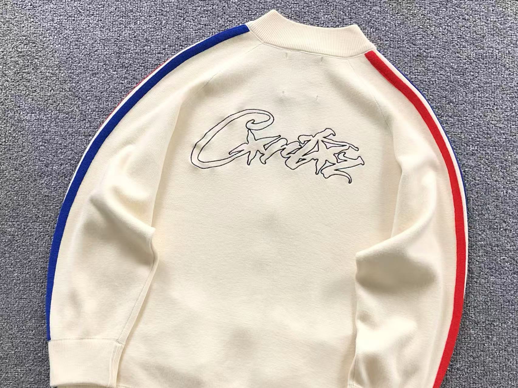 C - SWEATER