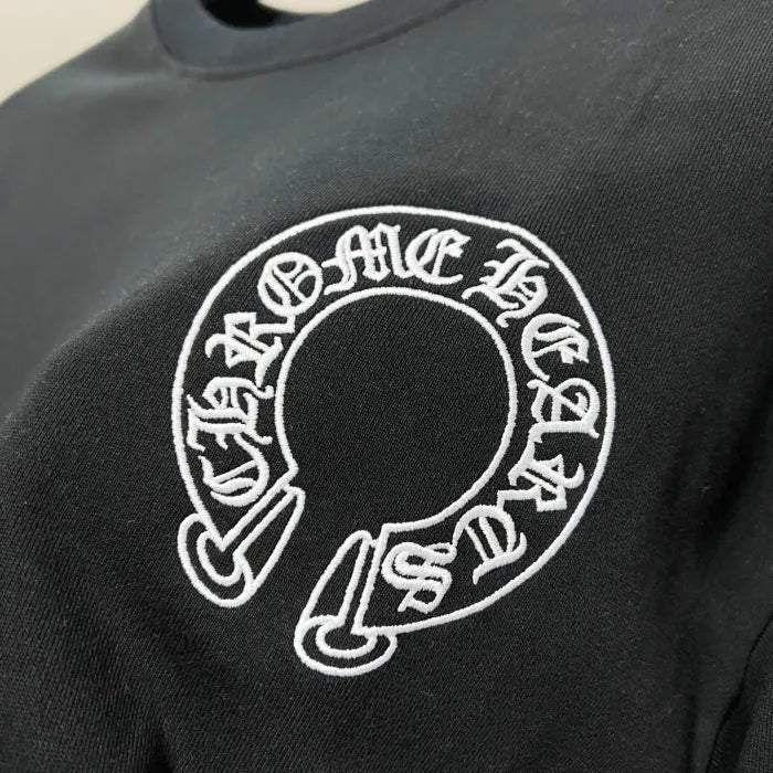 P - SWEATER