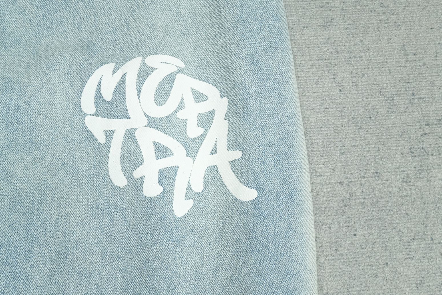 M - JEANS