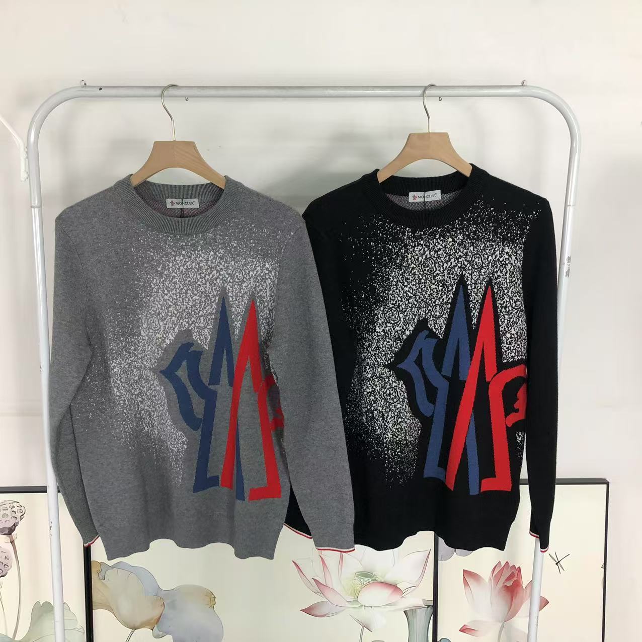 M - SWEATER