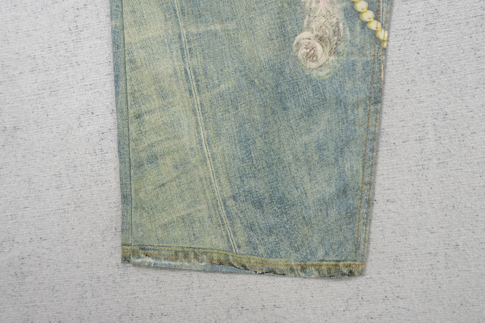 A - JEANS