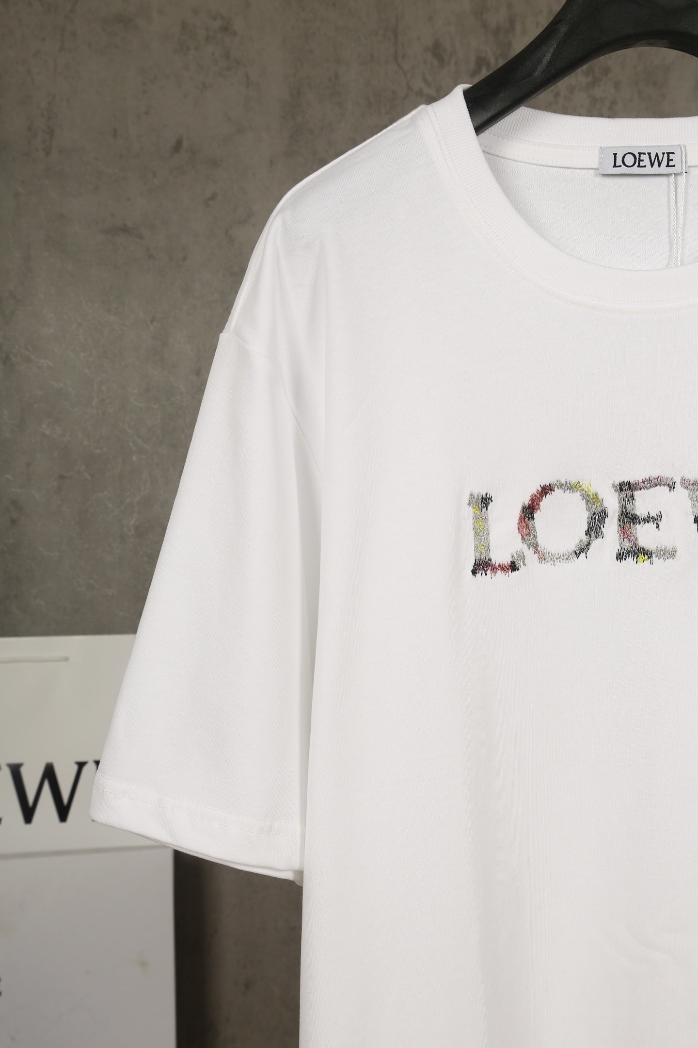 L - TSHIRT