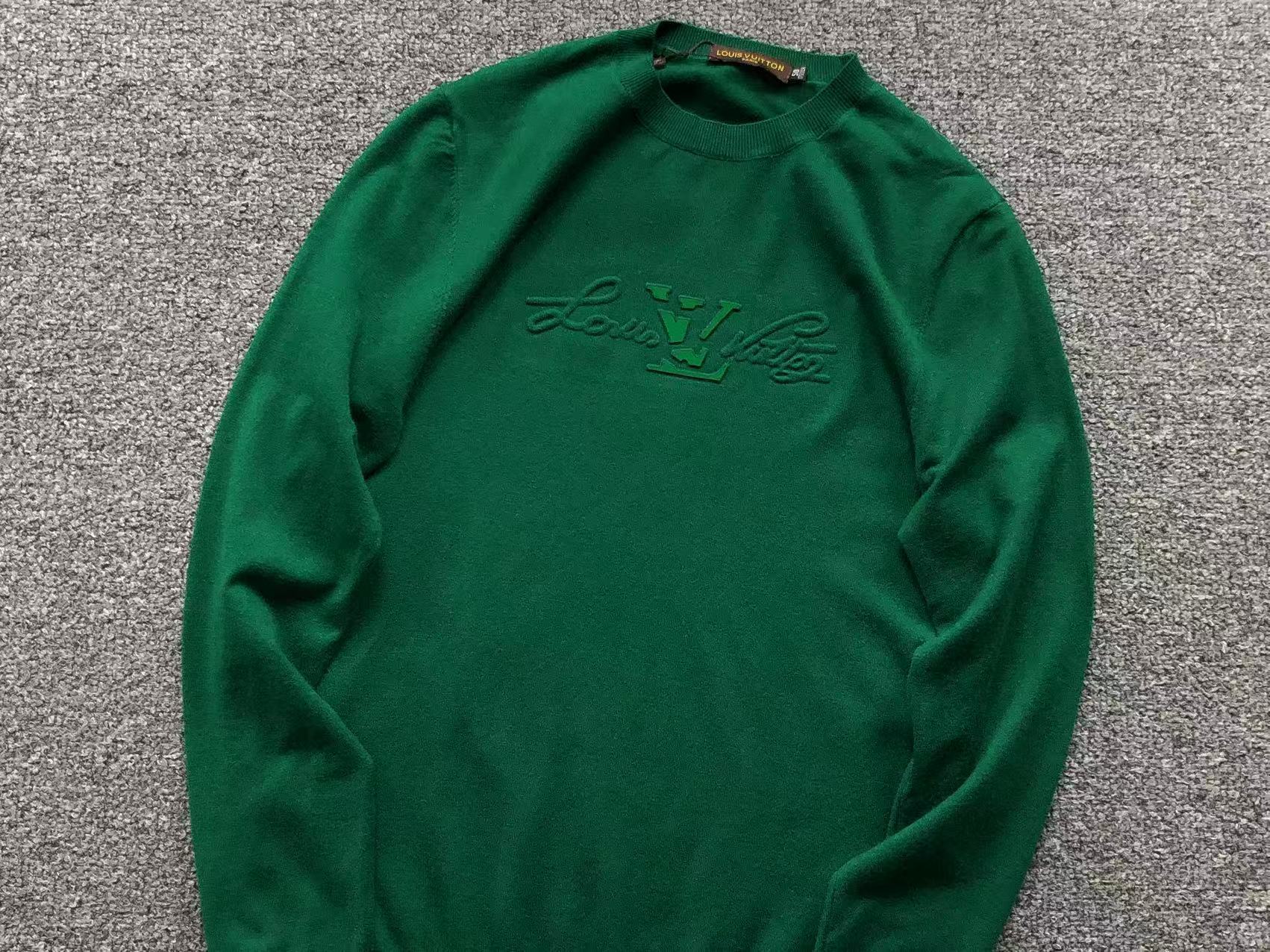 L - SWEATER