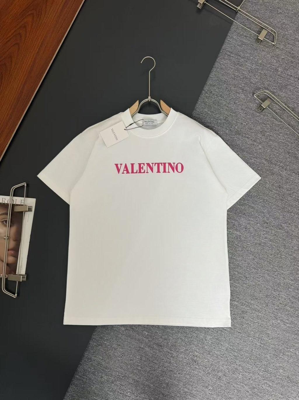 V - TSHIRT