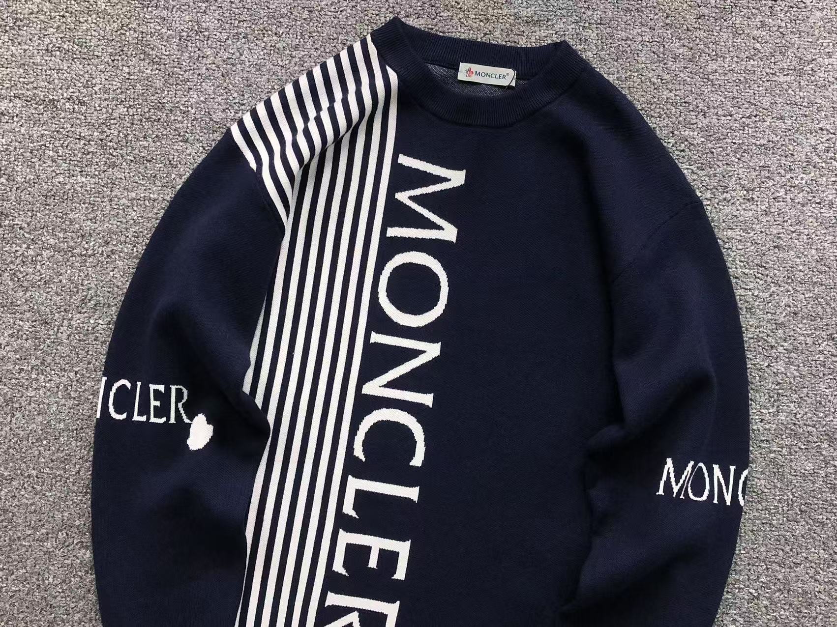 M - SWEATER