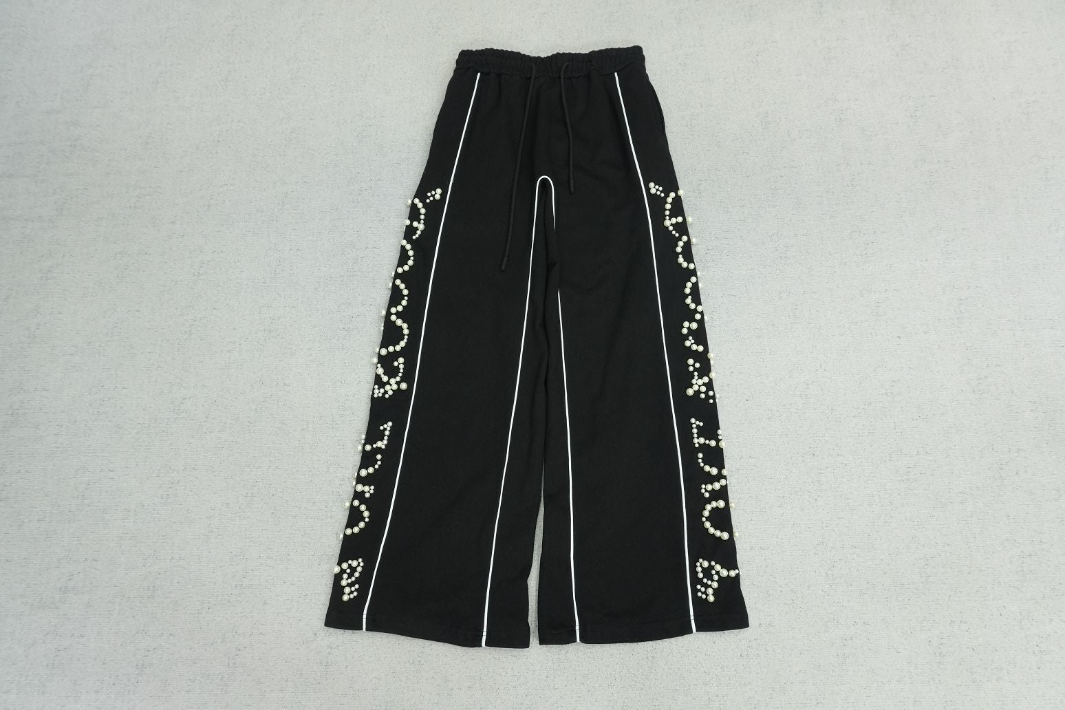 G - SWEATPANTS