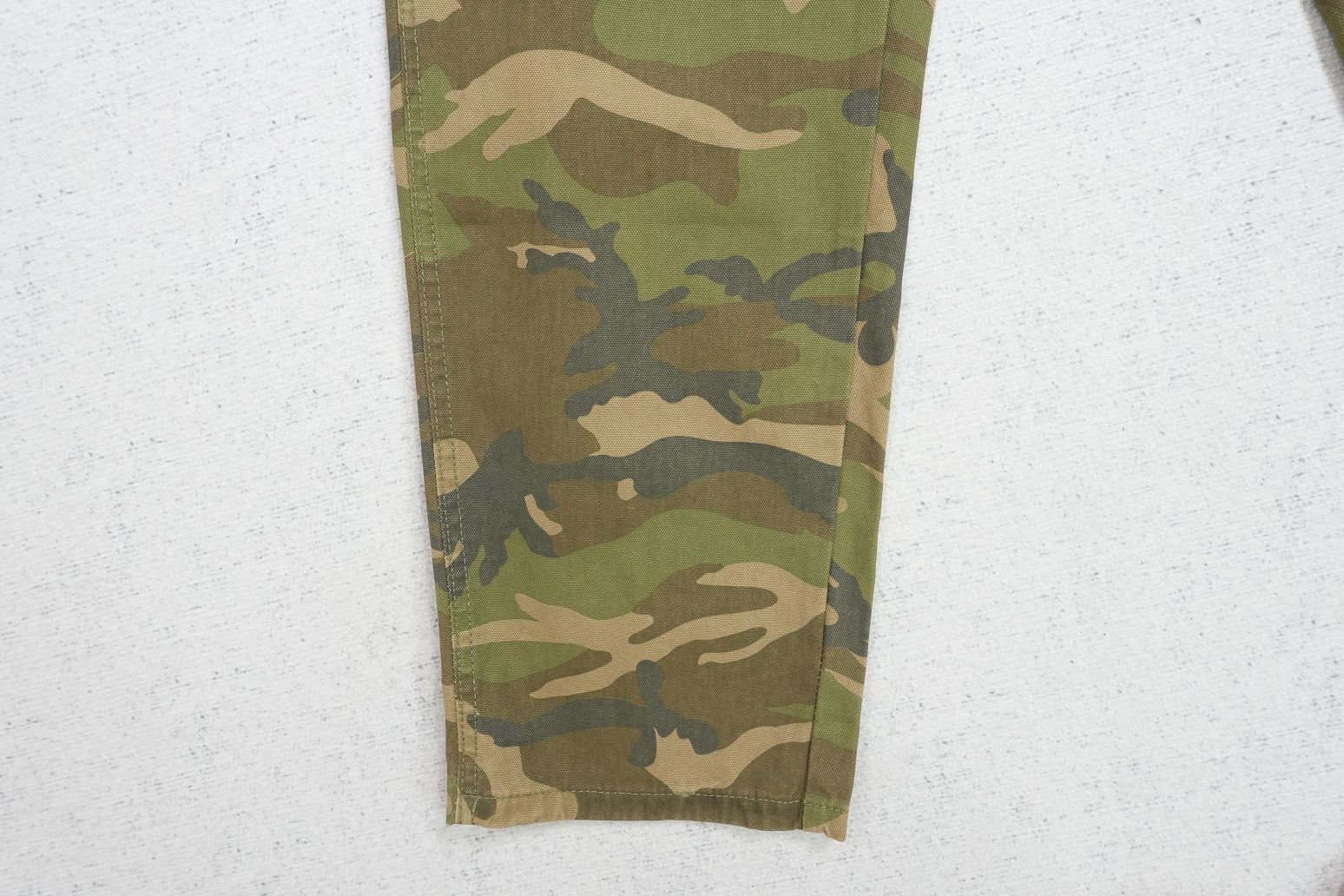 C - JEANS